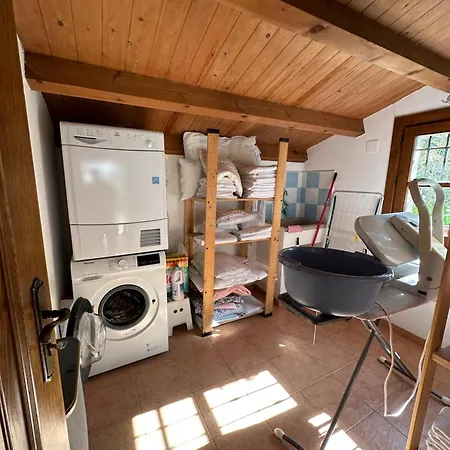 Helenias Apartment *